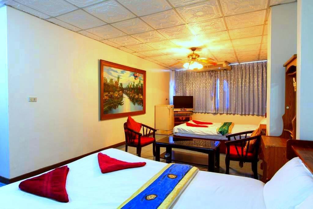Walking Street Encore Hotel Pattaya Esterno foto